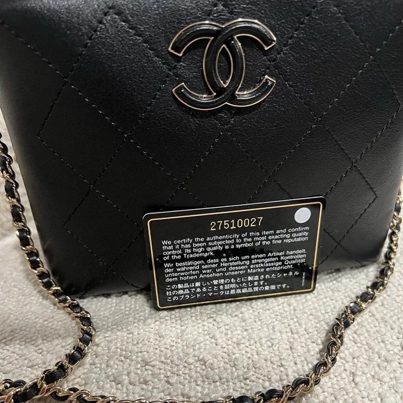 Chanel Black Vanity Case - Picture 3 of 6